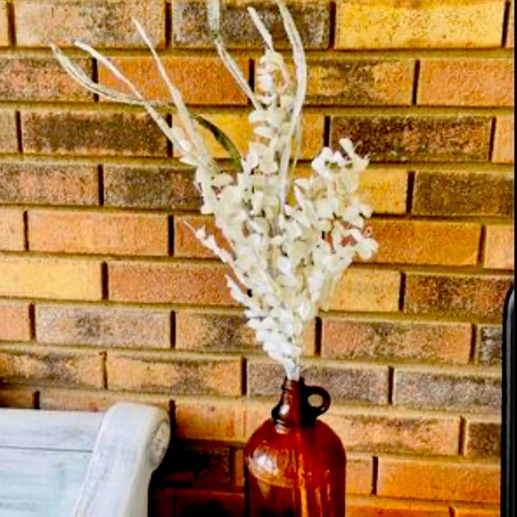 *Winter White Sparkle Artificial Eucalyptus Spray 28” - Picture 1 of 10